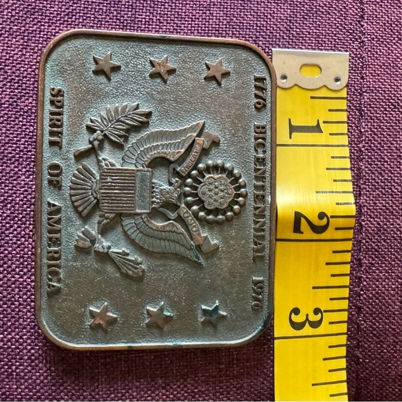 Vintage patriotic bicentennial spirit of America belt buckle. - Picture 3 of 4